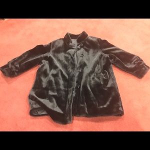 Black faux fur perfect condition 2x-3x reversible!